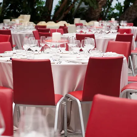 Готель Crowne Plaza Fiera By Ihg