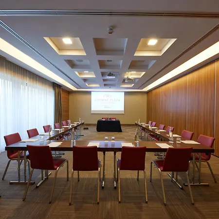 Crowne Plaza Fiera By Ihg Готель