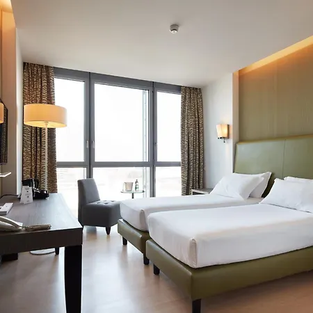Готель Crowne Plaza Fiera By Ihg 4*
